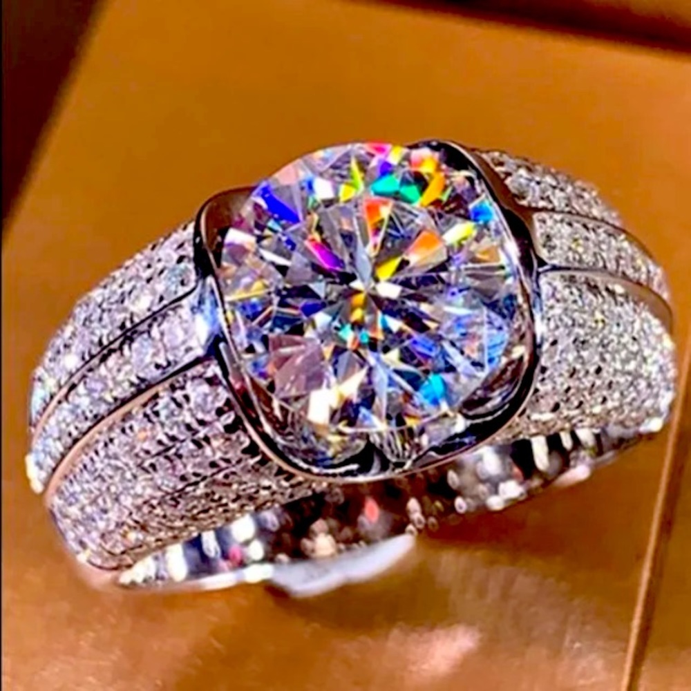 Luxurious 2.2ct Diamond Ring S925 Stamped!